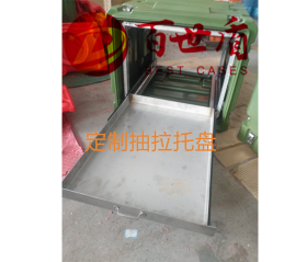 <

{$item[title]}>